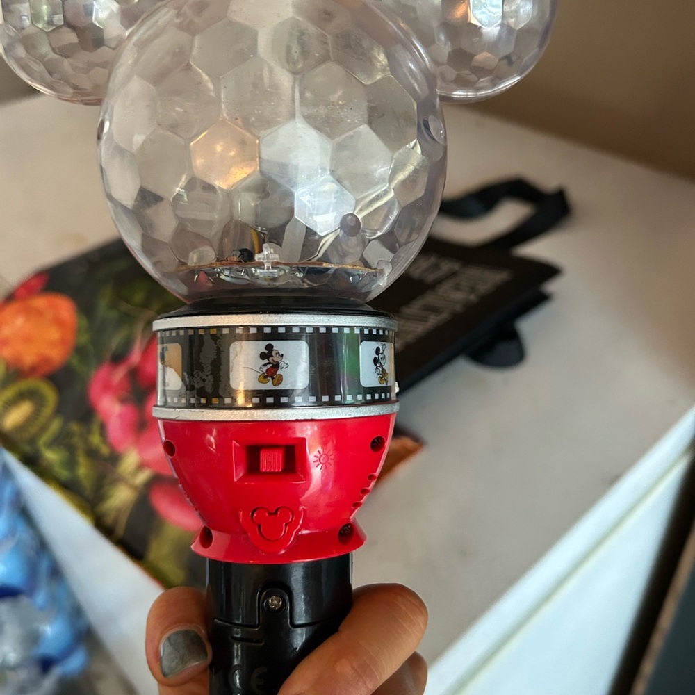 Disney Mickey mouse bubble wand - Picture 2 of 2